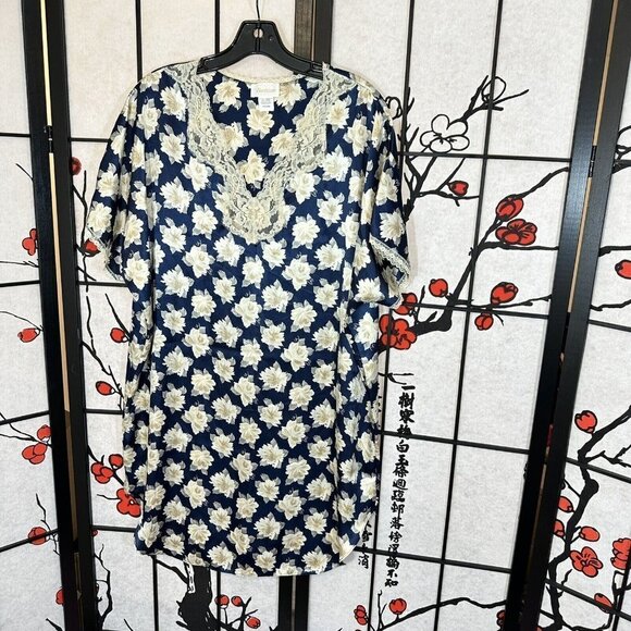 Barbizon Vintage Navy Blue Satin Ivory Floral Flower Lace Night Gown Size L - Picture 1 of 4